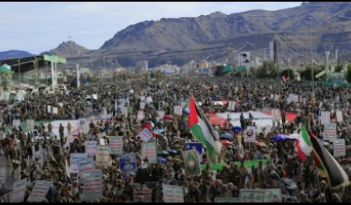 Pakistan Caught Between Houthi-Iran Axis and Saudi Alliance