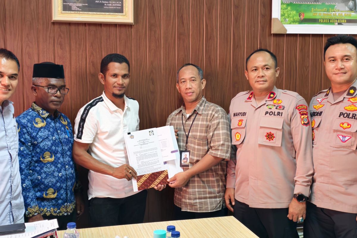 LMAN Donates Four Containers to Restore Access for Aceh Residents After Disaster