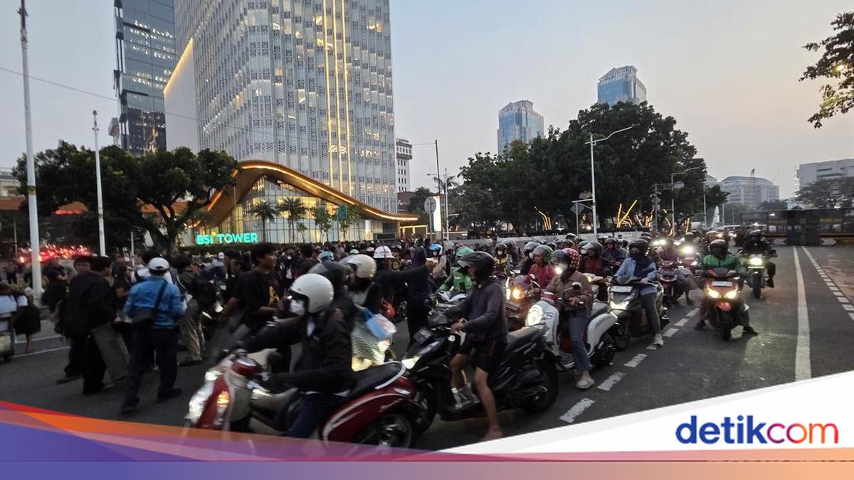 Demonstration in Central Jakarta Concludes, Traffic Returns to Normal