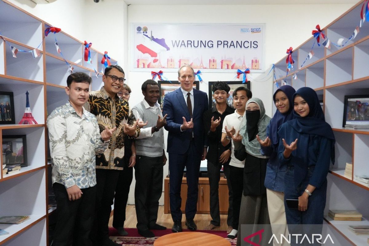 French Ambassador Visits UMSU, Offers Education Scholarships
