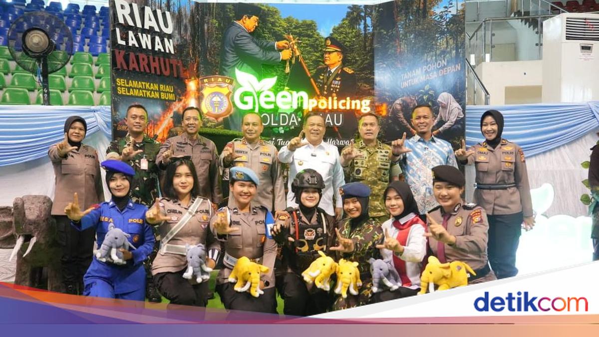 Unique Merchandise at RBR 2026: Nona Seroja Elephant Dolls and Tree Seedlings