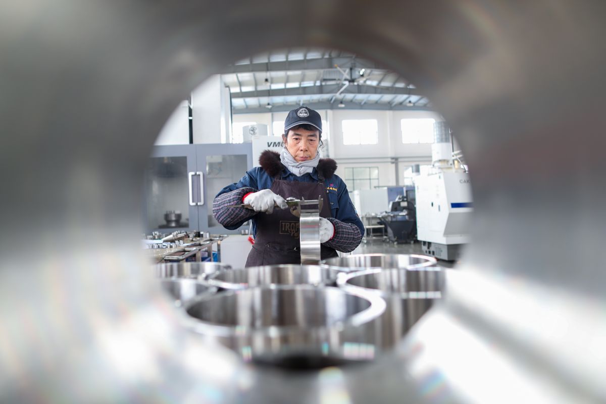 China Opposes UK's Nationalisation of British Steel