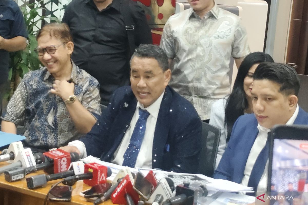Hotman Denies Febrie Adriansyah Received Money from Tan Kian