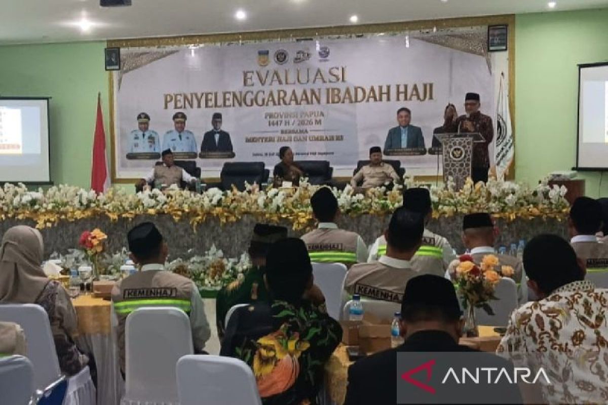 Minister calls for transparent, accountable haj management in Papua