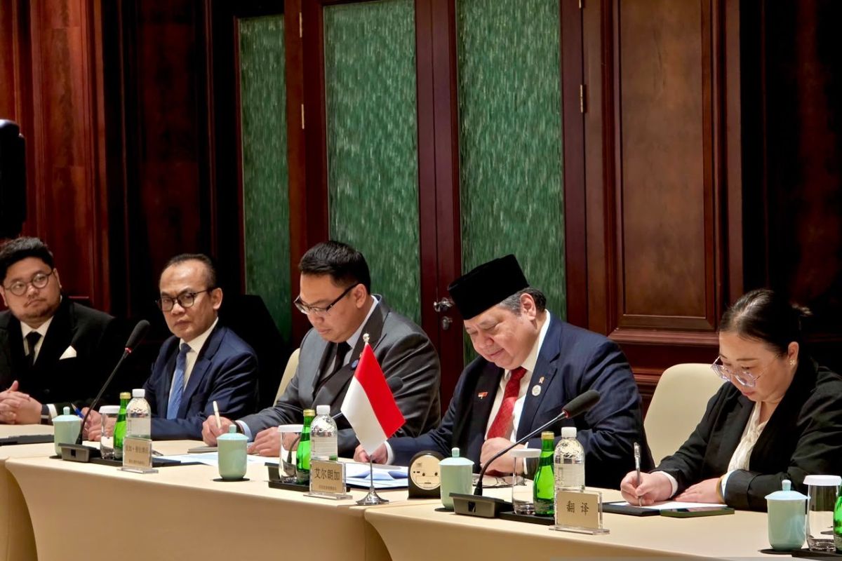 Indonesia invites Chinese investors to support 100 GW solar power target