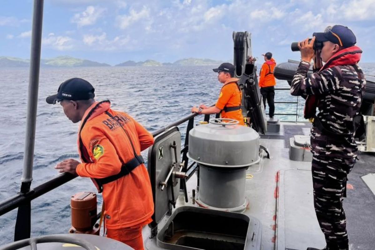 Joint SAR Team Expands Search for KM Nurul Salsa Victims