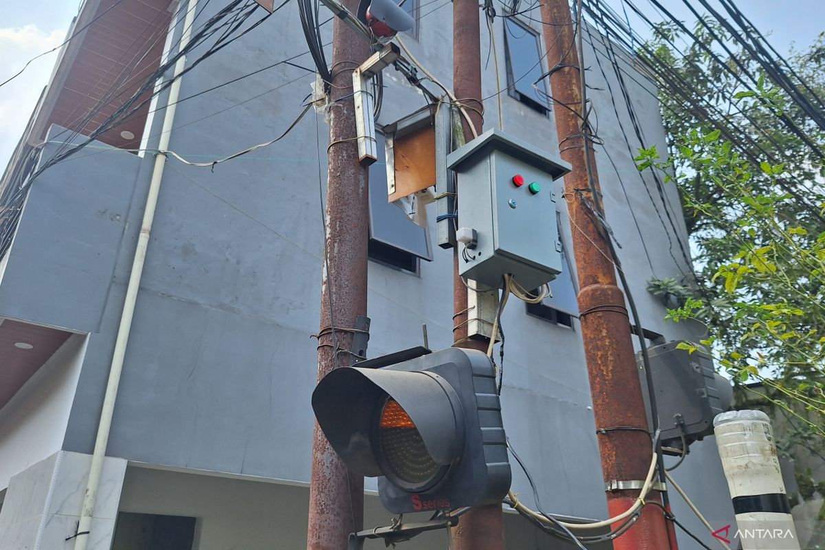Pondok Labu Resident Introduces Smart Flood Warning System Innovation