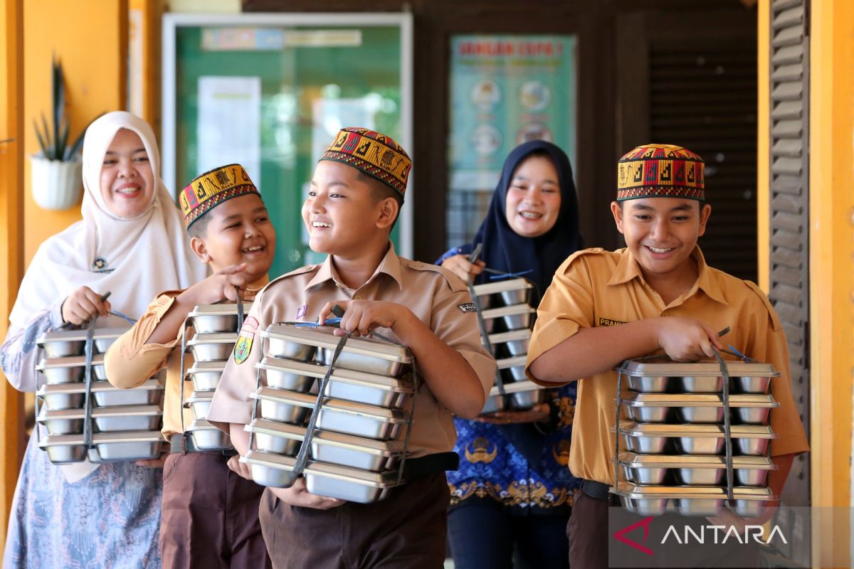 Puspoll: Government Responsive to Public Aspirations Regarding Free Nutritious Meals Programme