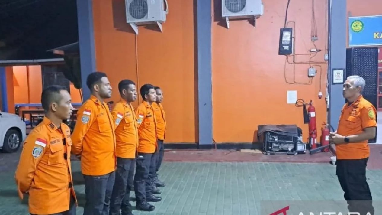 TVRI Papua Barat Presenter Feared Swept Away at Memti Waterfall, SAR Team Deployed