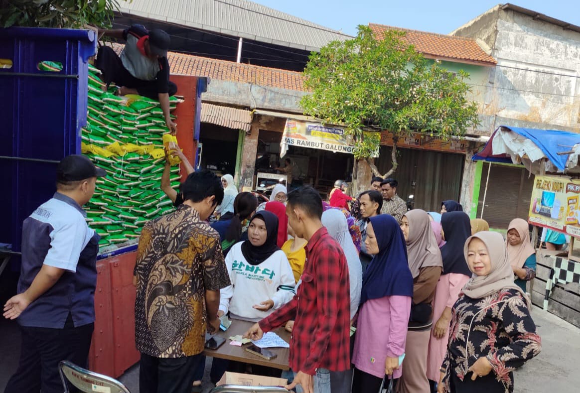 Majalengka Stabilises Food Prices with Weekly Market Operations