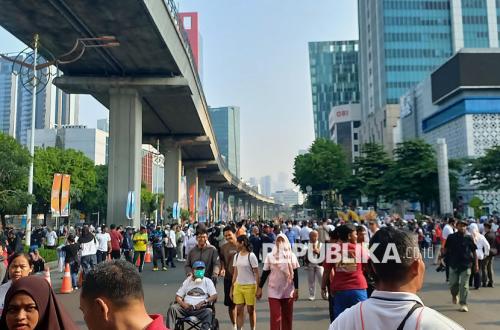Machete-Wielding Snatchers Strike During Car-Free Day in Kuningan, Jakarta; One Arrested