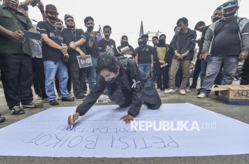 Personal Attacks on Social Media Deemed Unrepresentative of Public Opinion