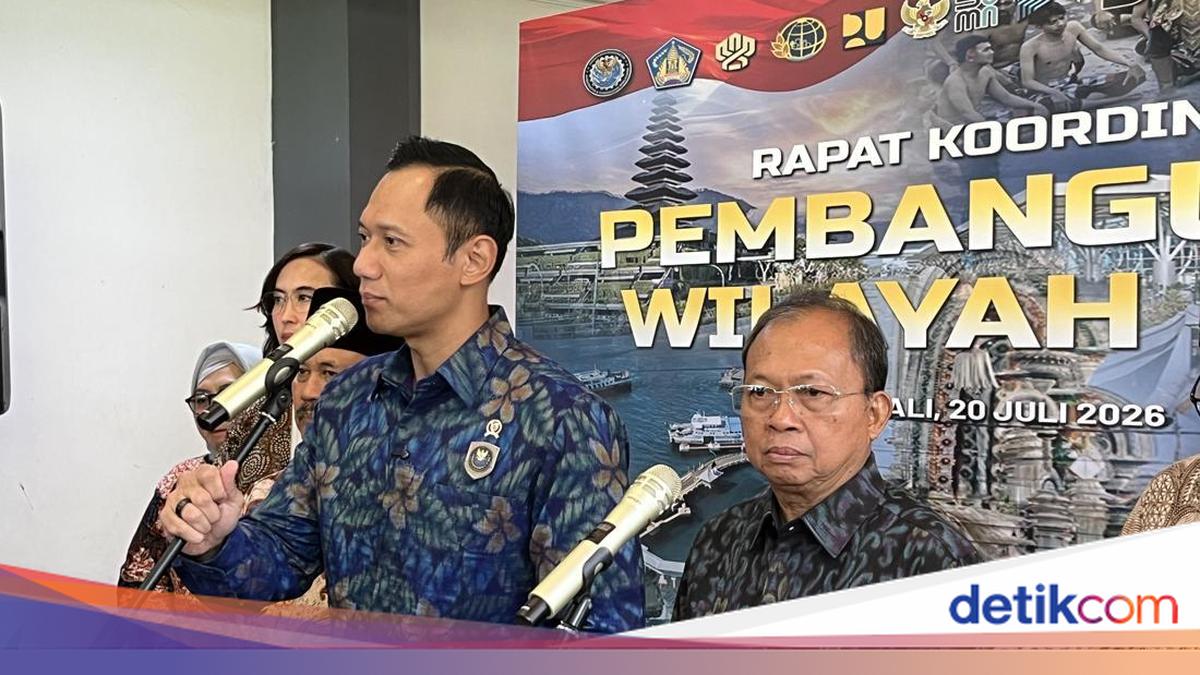 AHY Proposes Increasing Capacity of Ketapang-Gilimanuk Ports