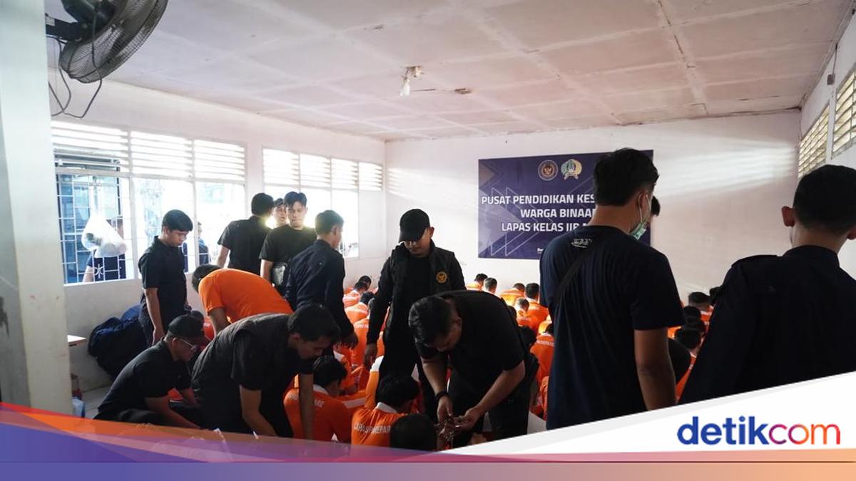 115 High-Risk Prisoners from South Sulawesi and East Java Transferred to Nusakambangan