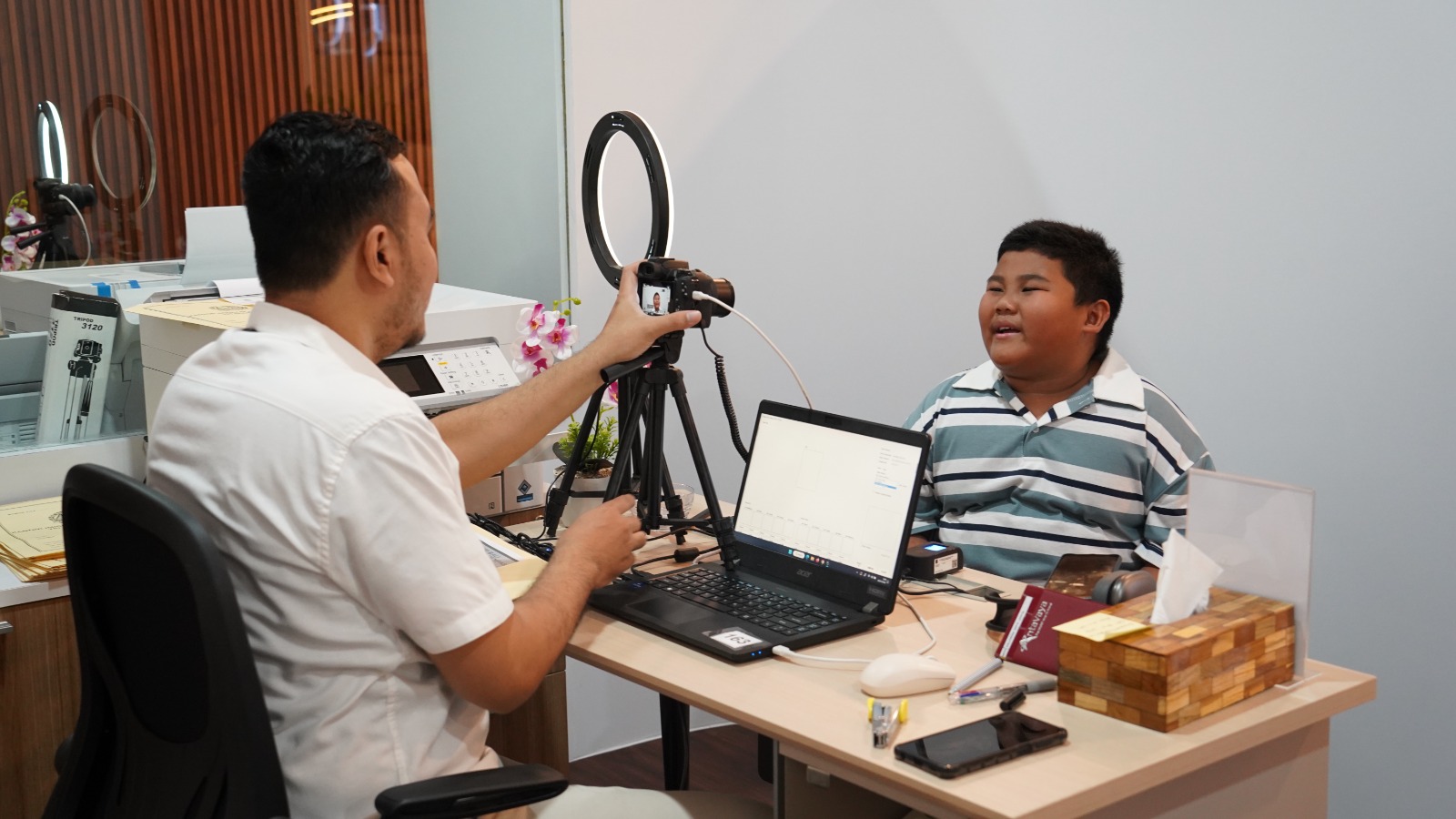 Ngurah Rai Immigration Serves 32 Passport Applications During Weekend 'Pasporia' Programme