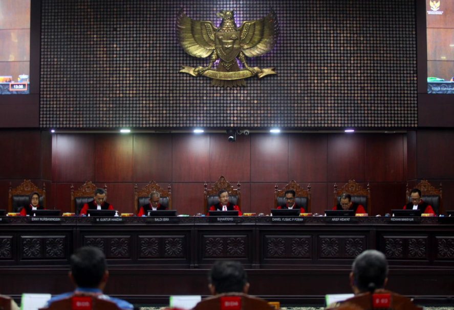 Constitutional Court Warns Against Blame-Shifting Over Flight Delays