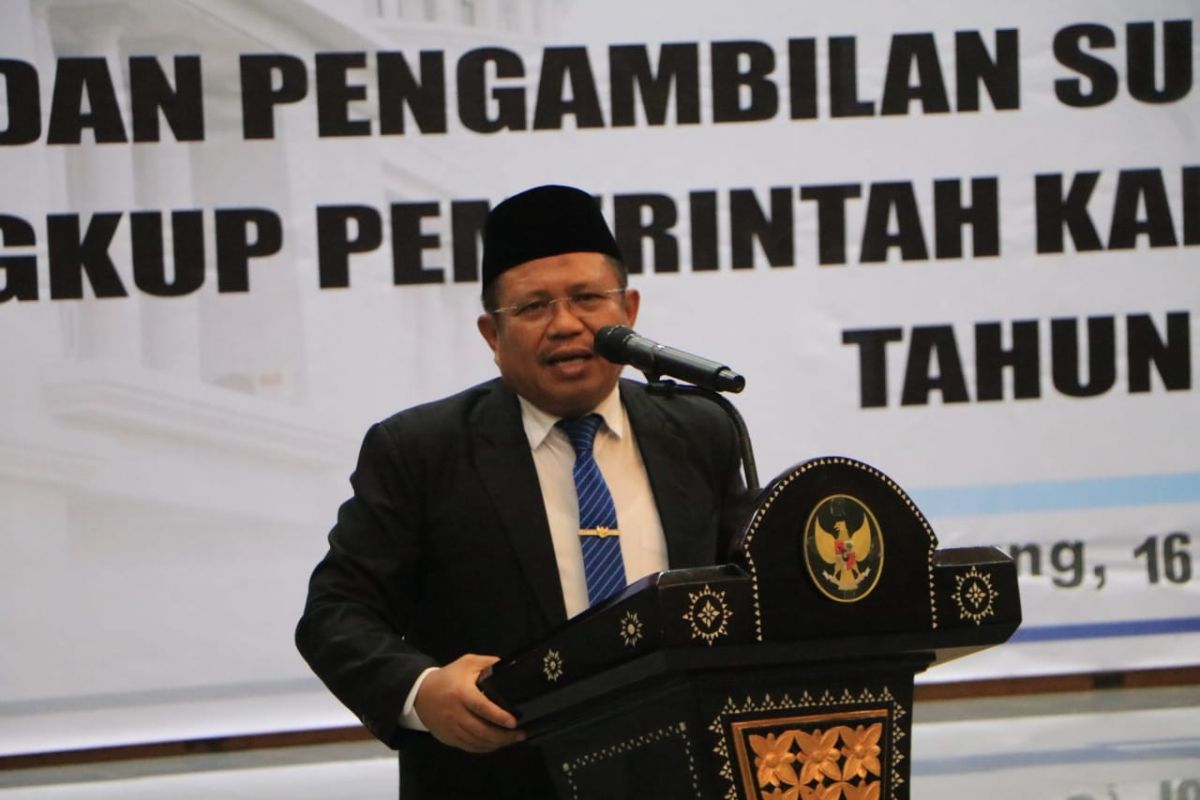 KPK: West Lombok Regent Arrested at Official Residence