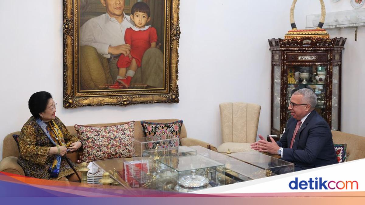 Megawati Receives Visit from Moroccan Ambassador, Invited to Morocco