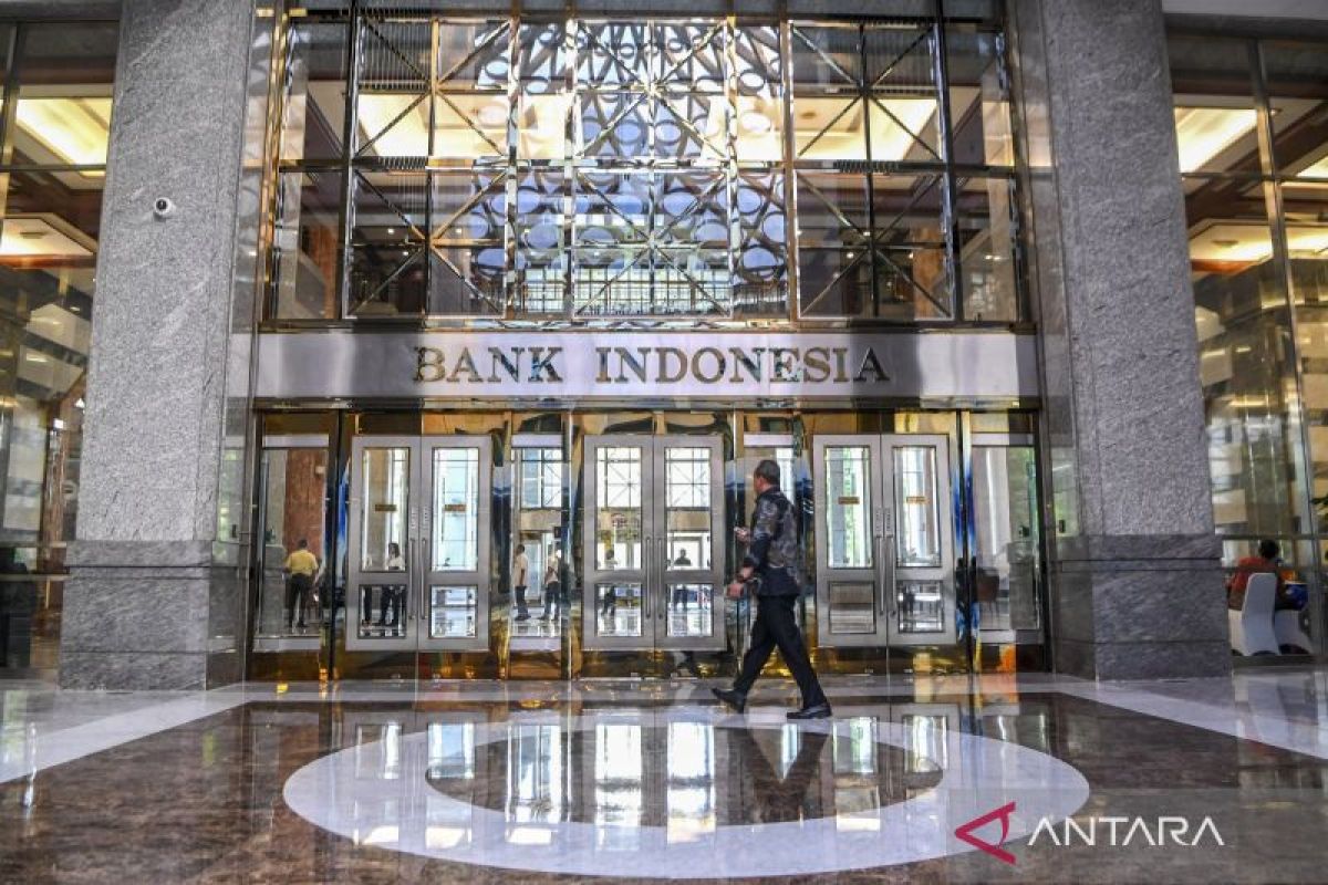 Economist: Market Needs Clear Signal on End of Monetary Tightening Cycle