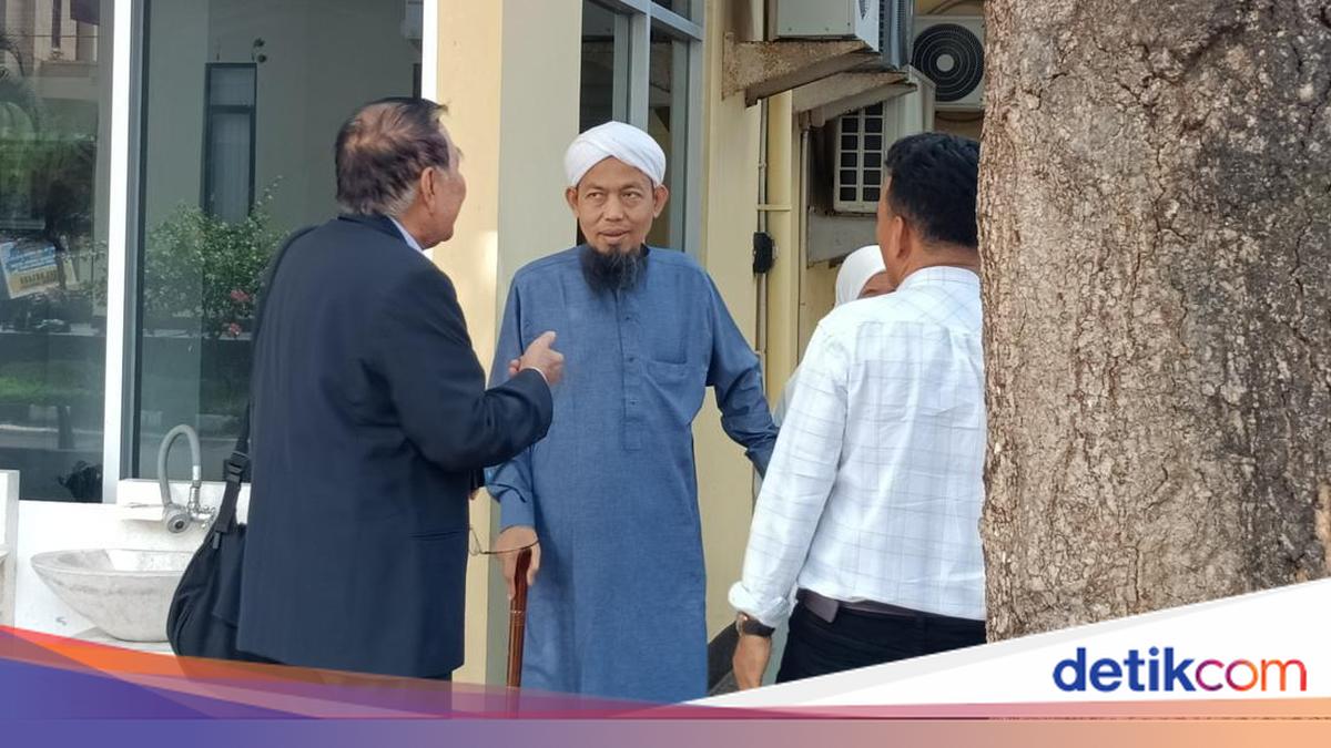 Suspects in Central Lombok Islamic Boarding School Fire Case Examined by NTB Police