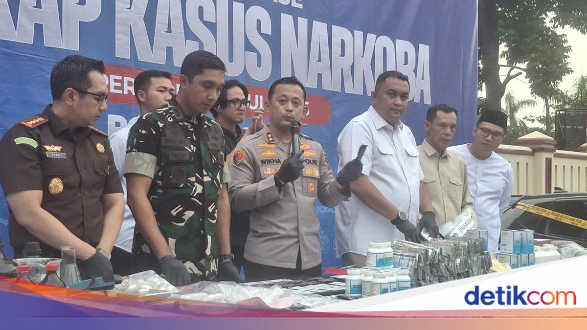 Bogor Police Uncover 74 Drug Cases, Seize 3 Kg of Meth and 1,193 Ecstasy Pills