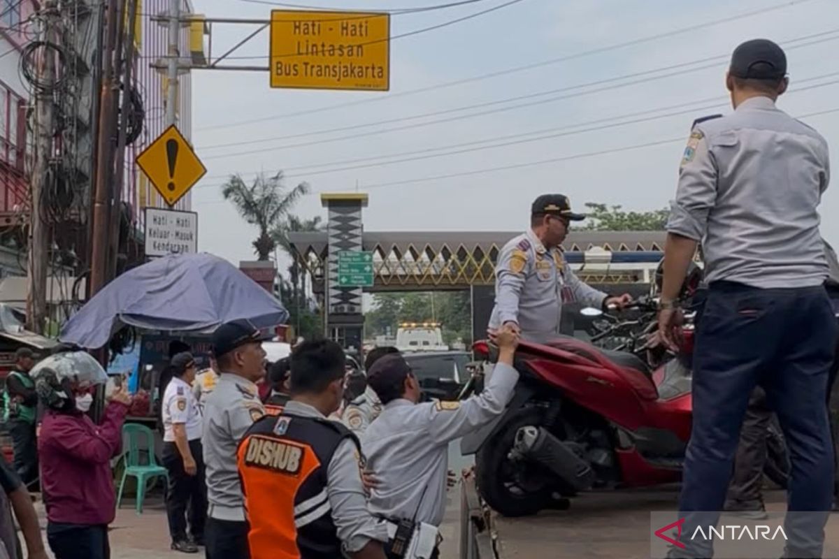 East Jakarta City Government Intensifies Crackdown on Illegal Parking on Dewi Sartika Road