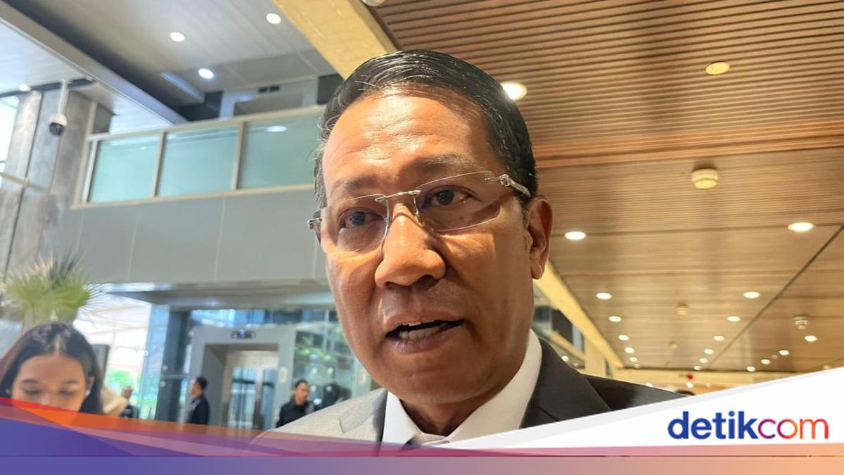 Law Minister Addresses New Tariffs for Naturalisation and Renunciation of Indonesian Citizenship