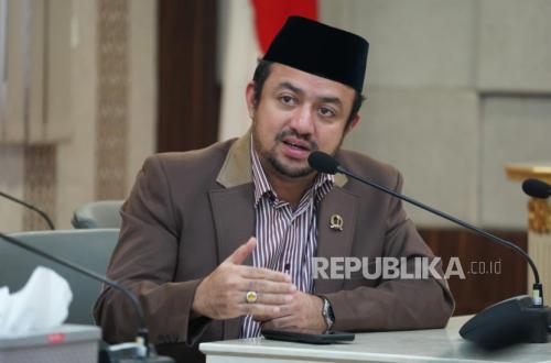 Farabi El Fouz: West Java's High Layoff Rate Requires Concrete Action