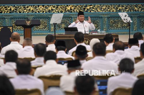 Prabowo Baffled Experts Silent on Underinvoicing, Yet Criticise Free Meals Programme