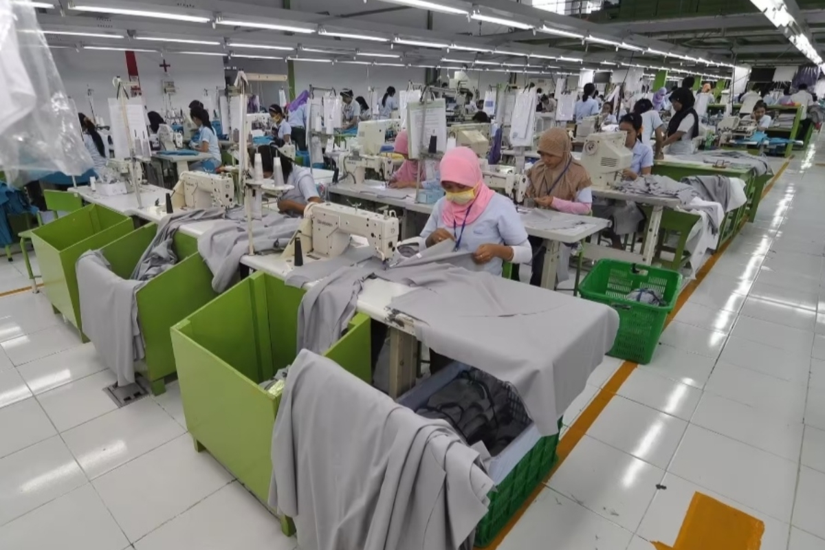 Garment Factory in Jepara to Close, 670 Workers Face Job Loss