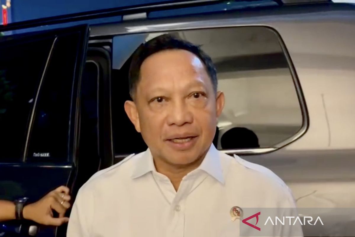 Minister Tito Karnavian Urges Regional Heads to Maintain Integrity After West Lombok Regent's Arrest