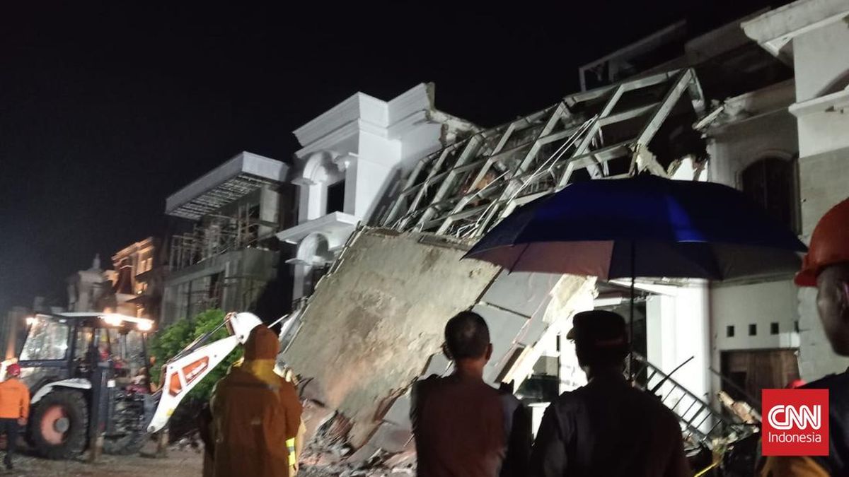 Seven Luxury Homes Damaged in Medan Explosion, Four Still Trapped
