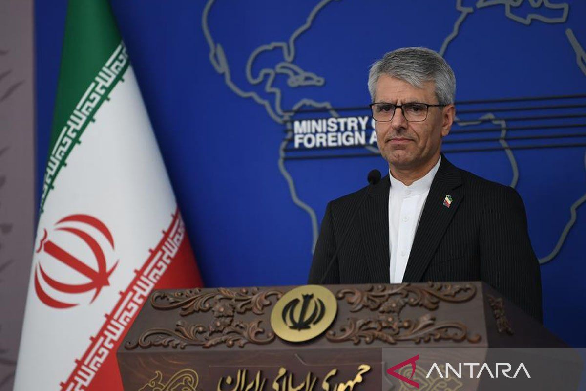 Iran Accepts Mediators' Proposals, Says Diplomatic Channels Remain Active