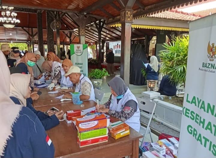 Baznas Health Programme Provides Free Medical Services in Brebes