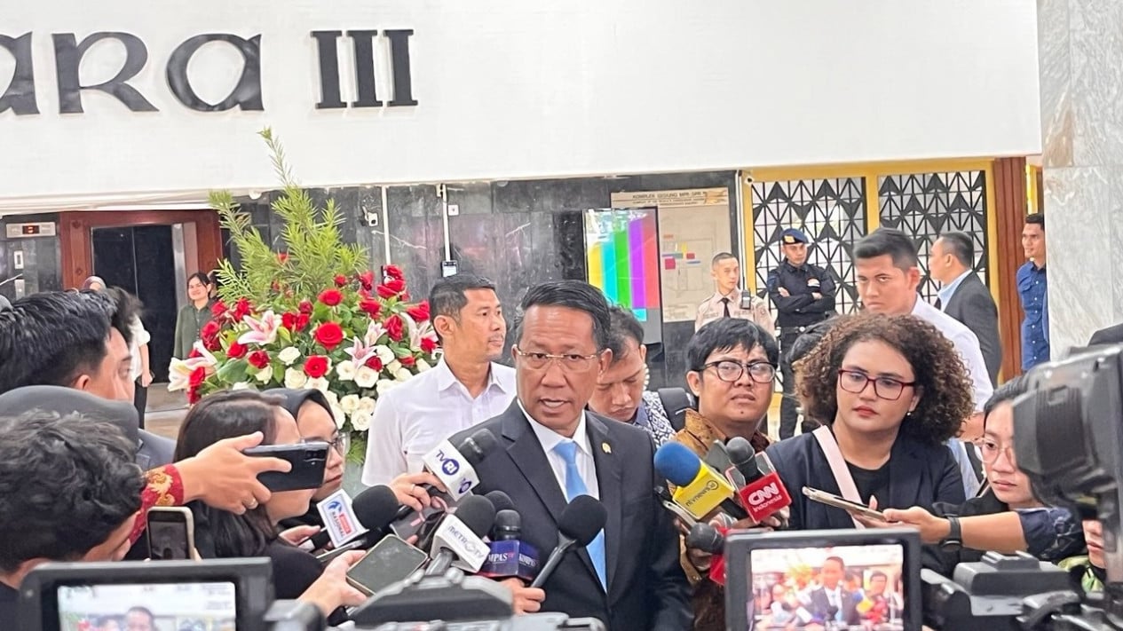Minister of Law: Naturalisation Fee Hike Unchanged for Nearly a Decade, Won't Affect General Public