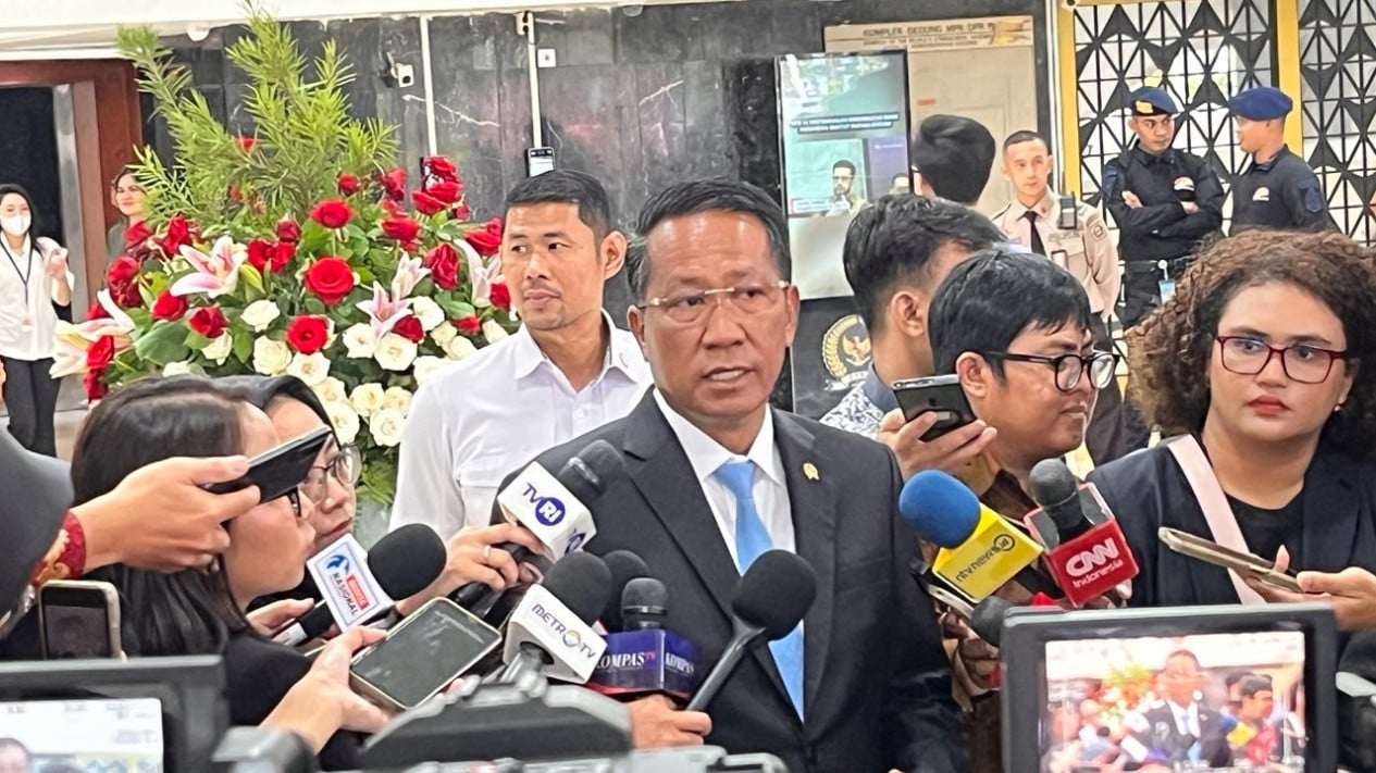 Minister Reveals 1,500 Foreigners Apply for Indonesian Citizenship Annually