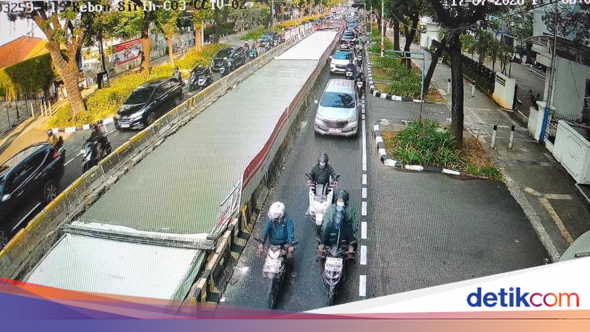 Kebon Sirih Road to Be Concreted, No Longer Asphalted Due to Unstable Soil