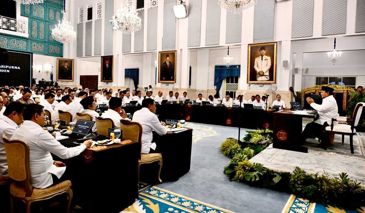 Prabowo and Gibran Not Seated Together During Plenary Cabinet Session, Here's What the State Secretary Says