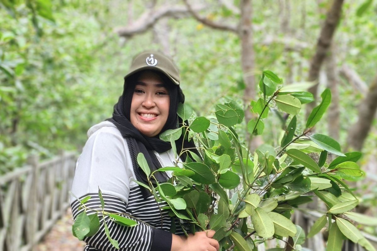 Unesa Researcher Develops Anticancer Drug Candidate from Tropical Flora