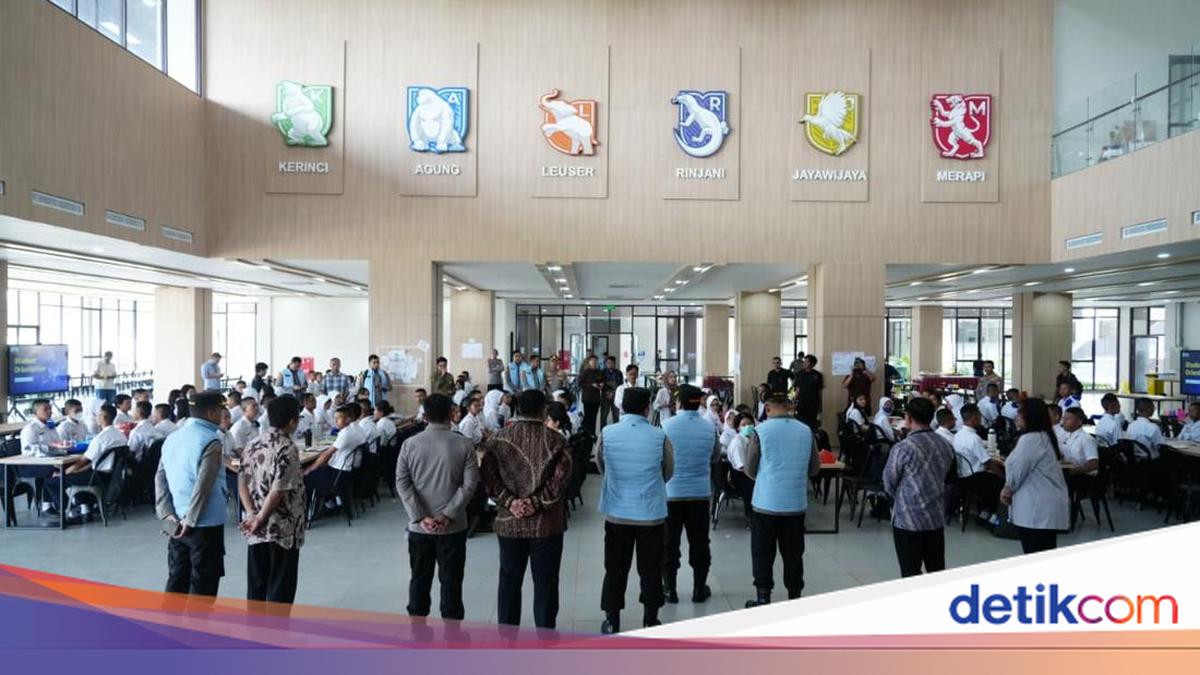 297 Students Begin Occupying SMA KTB Building in Gunung Sindur, Bogor