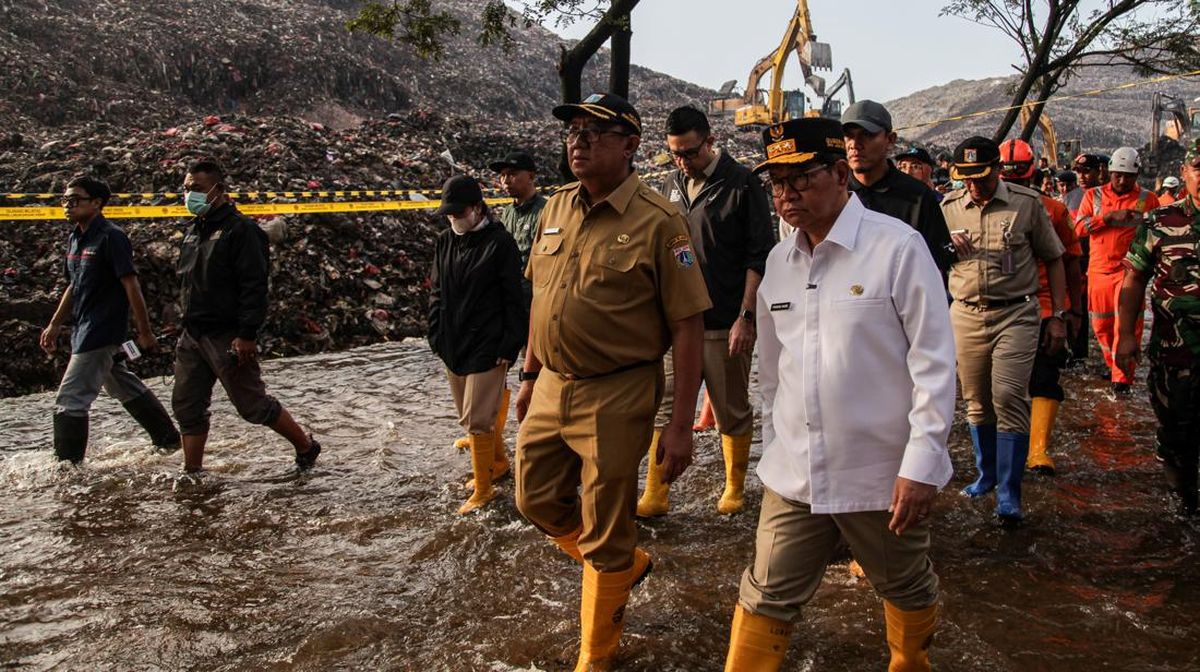 Pramono Says Number of Garbage Trucks to Bantargebang Landfill Has Decreased