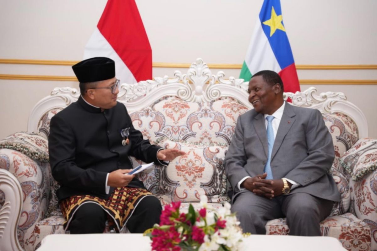 Indonesian Ambassador Presents Credentials to Central African President