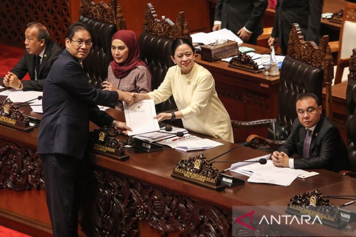 Political round-up: PFII Bill passed, EV ecosystem commitment, and more