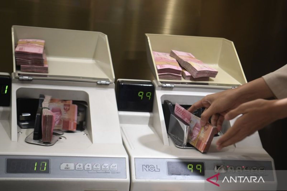 Economists: BI-Rate Should Remain at 5.75% for Prudence