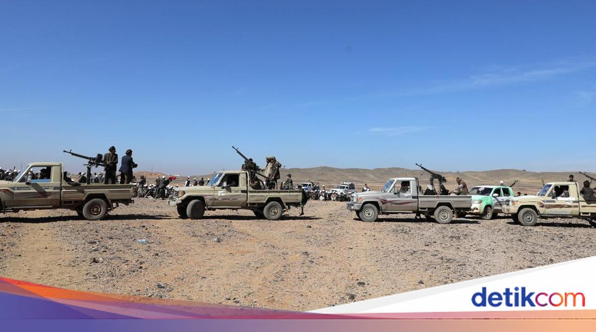 Houthis Threaten to Attack Ships Docking at Saudi Ports
