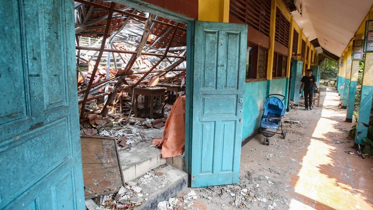 Jakarta Primary School Remains in Ruins Two Years After Collapse, 200 Students Displaced