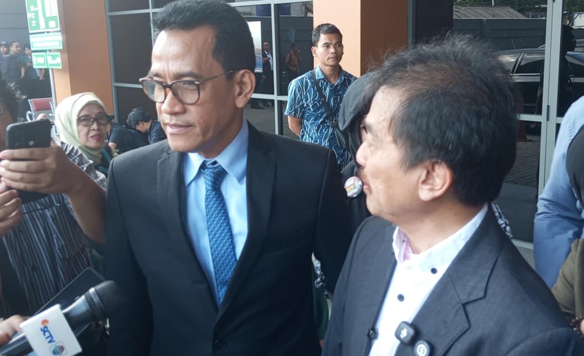 Roy Suryo's Legal Team Denies Delaying Main Trial, Says Prosecutors Were Absent
