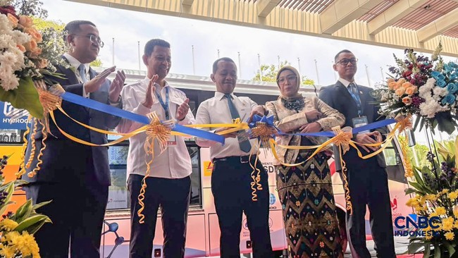 Minister Bahlil: China vs Japan Rivalry in EV and Hydrogen is a Tech Battle, Indonesia Stays Neutral