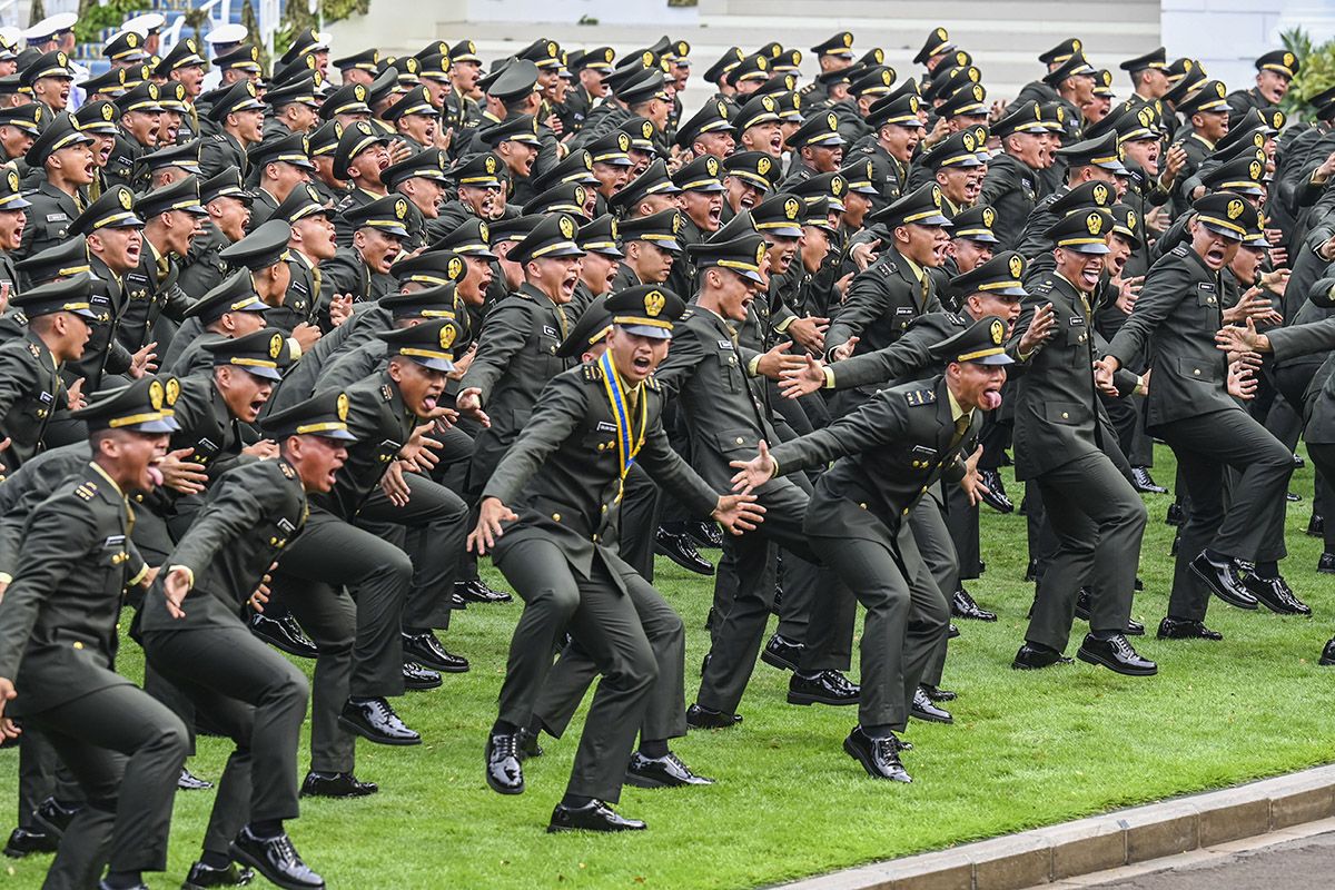 Prabowo demands integrity from 1,177 newly sworn officers