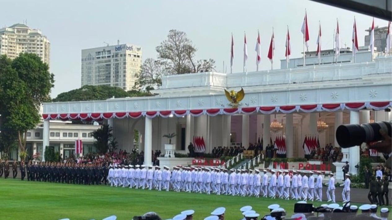 Son of a Sumbawa Farmer Overcomes Repeated Failures to Become Indonesian Navy Officer